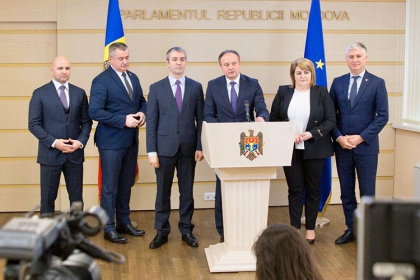 Noi plecari din PD. Un grup de consilieri din Ungheni adera la PRO MOLDOVA - DOC 