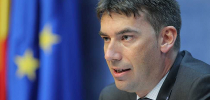 Dragos Tudorache, reactie la atacul premierului R. Moldova: O comanda politica venita de pe alte meleaguri Dragos Tudorache, reactie la atacul premierului R. Moldova: O comanda politica venita de pe alte meleaguri