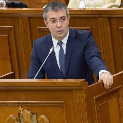 Deputatii Pro Moldova, testati negativ la coronavirus. Sergiu Sarbu: "Solicitam de urgenta sa terminam cu acest circ ieftin cu izolarea abuziva si ilegala a deputatilor sanatosi" - FOTO