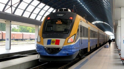 Transportul rutier si feroviar international de persoane si-a reluat astazi activitatea. Ce masuri urmeaza a fi respectate / DOC
