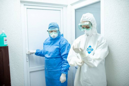 Un nou ajutor din partea Romaniei pentru Republica Moldova. 35 de mii de viziere, destinate medicilor din prima linie, urmeaza sa ajunga in tara