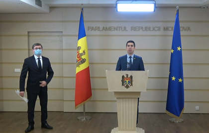 Deputatii PAS cer ca maine Parlamentul sa se intruneasca in sedinta si sa adopte pachetul de legi necesar pentru a doua transa din partea UE  - VIDEO