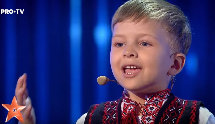 Vlad Ciobanu din Chisinau, baietelul care a cucerit Romanii au Talent prin poezie, a obtinut Premiul pentru originalitate si o suma de 10 mii de euro - FOTO Vlad Ciobanu din Chisinau, baietelul care a cucerit Romanii au Talent prin poezie, a obtinut Premiul pentru originalitate si o suma de 10 mii de euro - FOTO