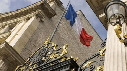 Guvernul francez nu va majora taxele, chiar daca economia se confrunta cu o recesiune severa Guvernul francez nu va majora taxele, chiar daca economia se confrunta cu o recesiune severa
