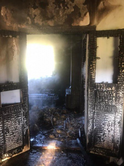 Tragedie la Orhei. O femeie a ars de vie, dupa ce casa in care locuia a fost cuprinsa de flacari - GALERIE FOTO