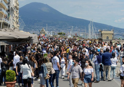 Italia isi redeschide granitele pentru a salva sezonul turistic Italia isi redeschide granitele pentru a salva sezonul turistic