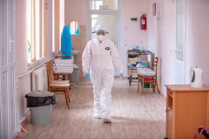 Grav. In Taraclia, pacientii cu coronavirus sunt plasati pe coridoarele spitalului raional. Directorul institutiei: "Nu mai avem locuri. In ultima saptamana, situatia s-a agravat brusc" Grav. In Taraclia, pacientii cu coronavirus sunt plasati pe coridoarele spitalului raional. Directorul institutiei: "Nu mai avem locuri. In ultima saptamana, situatia s-a agravat brusc"
