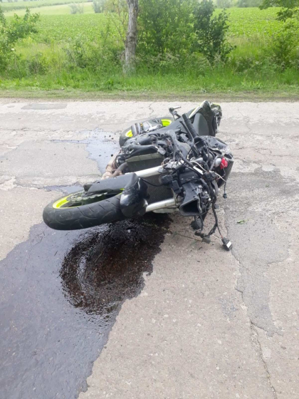 Un minor a murit in drum spre spital, dupa un grav accident cu motocicleta, la Briceni - GALERIE FOTO