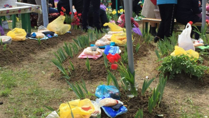 Dupa ce au permis sa fie sarbatorit Pastele Blajinilor, autoritatile ii indeamna pe oameni sa nu mearga la cimitire. Politistii anunta in ce cazuri vor pune amenzi