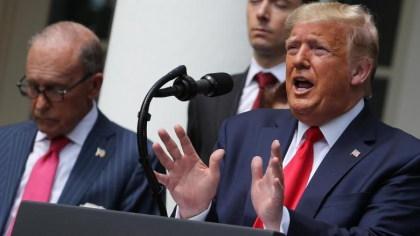 Donald Trump provoaca o noua controversa: „Este o zi foarte buna” pentru George Floyd Donald Trump provoaca o noua controversa: „Este o zi foarte buna” pentru George Floyd