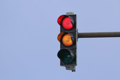 Atentie, soferi! Semafoarele de la intersectia strazilor Gheorghe Asachi - Vasile Dokuceaev nu functioneaza Atentie, soferi! Semafoarele de la intersectia strazilor Gheorghe Asachi - Vasile Dokuceaev nu functioneaza