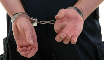 Un barbat - condamnat la 18 ani de inchisoare pentru ca si-a abuzat sexual fiicele vitrege minore Un barbat - condamnat la 18 ani de inchisoare pentru ca si-a abuzat sexual fiicele vitrege minore