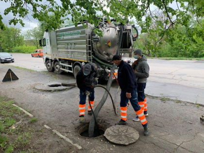 Banii destinati constructiei havuzurilor - directionati pentru curatirea gurilor de canalizare. Anuntul municipalitatii Banii destinati constructiei havuzurilor - directionati pentru curatirea gurilor de canalizare. Anuntul municipalitatii