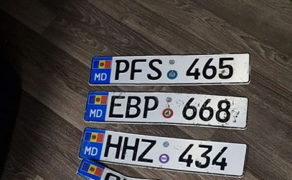 In urma ploilor de ieri, INSP a gasit mai multe placute de inmatriculare si cheama proprietarii sa le ridice - FOTO