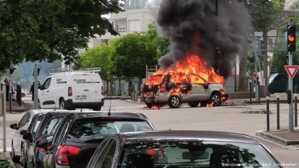 Conflict intre algerieni si ceceni, in Franta. Orasul Dijon, transformat in zona de razboi Conflict intre algerieni si ceceni, in Franta. Orasul Dijon, transformat in zona de razboi