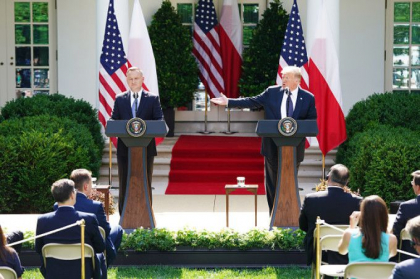 Trump il ”supara” pe Putin. SUA vor sa mute trupe in Polonia
Trump il ”supara” pe Putin. SUA vor sa mute trupe in Polonia