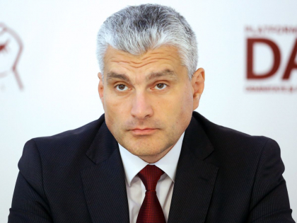 Reactia lui Aleandru Slusari, dupa ca Procuratura Anticoruptie a refuzat sa investigheze imaginile in care Vlad Pahotniuc ii propune o sacosa neagra lui Igor Dodon