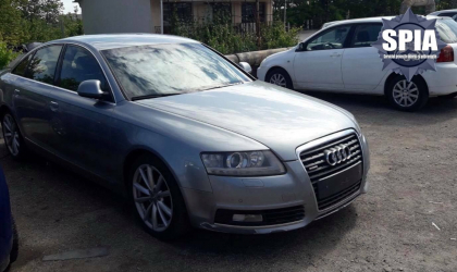 Au cerut de la un barbat un automobil de 11 mii de euro, in schimb i-au promis ca-i vor elibera masina retinuta la parcarea politiei. Mai multi angajati ai INSP, cercetati Au cerut de la un barbat un automobil de 11 mii de euro, in schimb i-au promis ca-i vor elibera masina retinuta la parcarea politiei. Mai multi angajati ai INSP, cercetati