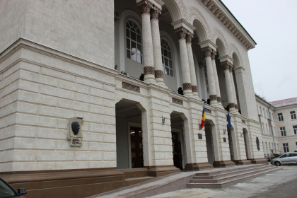 Reactia Procuraturii Generale, dupa ce deputatii PSRM au spus ca Alexandr Stoianoglo vine la sedinta Parlamentului Reactia Procuraturii Generale, dupa ce deputatii PSRM au spus ca Alexandr Stoianoglo vine la sedinta Parlamentului