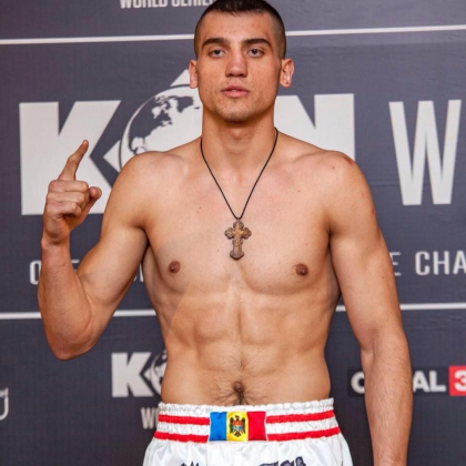 Luptatorul K1, Aurel Ignat, cercetat pentru omorul unui tanar in fata unui club de noapte, vine cu explicatii dupa ce a fost achitat de instanta Luptatorul K1, Aurel Ignat, cercetat pentru omorul unui tanar in fata unui club de noapte, vine cu explicatii dupa ce a fost achitat de instanta