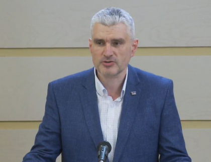 Alexandru Slusari catre Chicu: "Daca ati spus ca demisionati, raspundeti pentru cuvintele si promisiunile dumneavoastra, dati-va demisia, nu fiti tapul ispasitor al lui Dodon" Alexandru Slusari catre Chicu: "Daca ati spus ca demisionati, raspundeti pentru cuvintele si promisiunile dumneavoastra, dati-va demisia, nu fiti tapul ispasitor al lui Dodon"