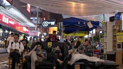China incepe epurarea ideologica in Hong Kong. Cartile activistilor pentru democratie au fost scoase de pe rafturi China incepe epurarea ideologica in Hong Kong. Cartile activistilor pentru democratie au fost scoase de pe rafturi