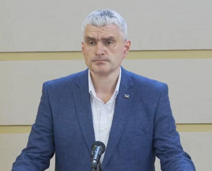 PPDA, inainte de sedinta Parlamentului: "Nu permitem santajul. Chicu poate sa-si faca "propiska" aici" - VIDEO PPDA, inainte de sedinta Parlamentului: "Nu permitem santajul. Chicu poate sa-si faca "propiska" aici" - VIDEO
