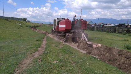 Un sat rusesc a fost bagat in carantina cu transee anti-coronavirus Un sat rusesc a fost bagat in carantina cu transee anti-coronavirus