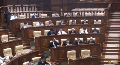 Deputatii PAS si PPDA, catre Stefan Gatcan: "Ce vi s-a intamplat? Pe unde ati umblat? Aveti toti dintii in gura? De ce nu stati in autoizolare?"