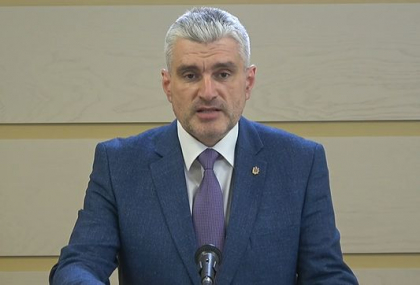 PPDA va semna motiunea de cenzura impotriva guvernului Chicu, dar nu in urmatoarele 72 de ore. Declaratiile facute de Alexandru Slusari PPDA va semna motiunea de cenzura impotriva guvernului Chicu, dar nu in urmatoarele 72 de ore. Declaratiile facute de Alexandru Slusari