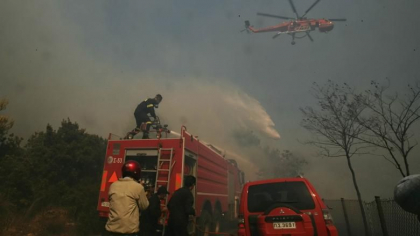 Incendii de vegetatie in Grecia. O tabara pentru copii a fost evacuata Incendii de vegetatie in Grecia. O tabara pentru copii a fost evacuata