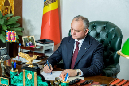 Igor Dodon a promulgat pachetul de legi pentru care Guvernului RM si-a asumat raspunderea in fata Parlamentului Igor Dodon a promulgat pachetul de legi pentru care Guvernului RM si-a asumat raspunderea in fata Parlamentului
