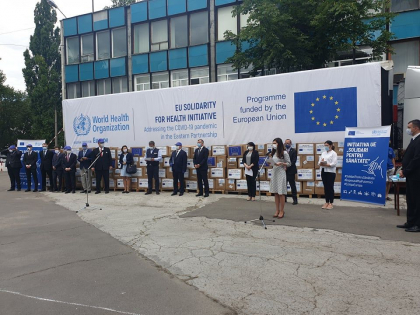 Ceremonia de transmitere a ajutorului umanitar oferit RM din partea UE si a Organizatiei Mondiale a Sanatatii - VIDEO Ceremonia de transmitere a ajutorului umanitar oferit RM din partea UE si a Organizatiei Mondiale a Sanatatii - VIDEO