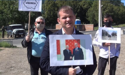 Protest la Varnita, Anenii Noi. Miscarea Politica Unirea cere autoritatilor sa actioneze imediat si sa scoata cele 37 de posturi instalate ilegal pe teritoriul RM de catre Transnistria - VIDEO Protest la Varnita, Anenii Noi. Miscarea Politica Unirea cere autoritatilor sa actioneze imediat si sa scoata cele 37 de posturi instalate ilegal pe teritoriul RM de catre Transnistria - VIDEO