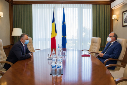 Prim-ministrul Ion Chicu a avut o intrevedere cu Ambasadorul Romaniei la Chisinau. Iata despre ce au discutat oficialii Prim-ministrul Ion Chicu a avut o intrevedere cu Ambasadorul Romaniei la Chisinau. Iata despre ce au discutat oficialii