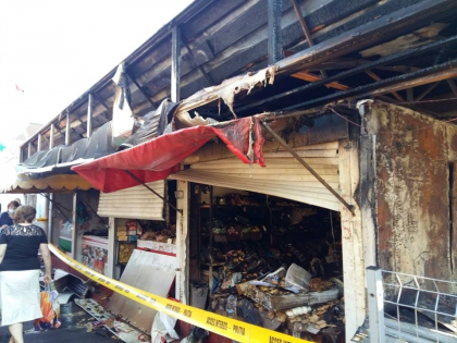 Incendiu la Piata Centrala. Cinci gherete, cuprinse de flacari - GALERIE FOTO