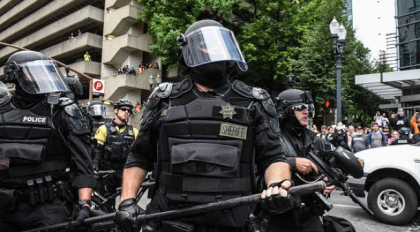 Un procuror general a dat in judecata Guvernul SUA, pentru ca retine ilegal protestatari