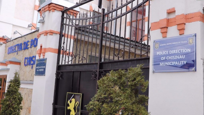 50 de persoane aflate in urmarire penala, retinute de politisti