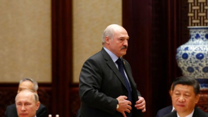 Presedintele din Belarus spune ca a avut COVID, dar a fost asimptomatic. Lukasenko recomanda condusul tractorului ca remediu Presedintele din Belarus spune ca a avut COVID, dar a fost asimptomatic. Lukasenko recomanda condusul tractorului ca remediu
