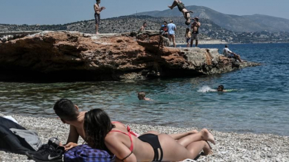 OMS: Cresterea cazurilor din Europa ar fi cauzata de numarul tot mai mare de tineri care se infecteaza OMS: Cresterea cazurilor din Europa ar fi cauzata de numarul tot mai mare de tineri care se infecteaza