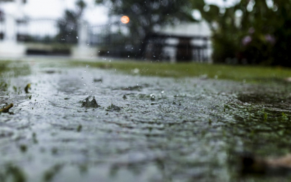 Incepem weekend-ul cu ploi. Ce temperaturi se vor inregistra in capitala, dar si in celelalte regiuni. Prognoza meteo - FOTO