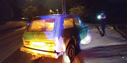 A lovit doi minori si a fugit de la fata locului. Un barbat in stare de ebrietate - retinut de oamenii legii - FOTO A lovit doi minori si a fugit de la fata locului. Un barbat in stare de ebrietate - retinut de oamenii legii - FOTO