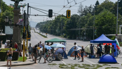 Protestatarii bulgari au blocat duminica autostrada care duce spre vama Kulata. Blocaje si in traficul din Sofia