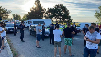 Proteste la vama Leuseni. Vama este inchisa, iar soferii sunt blocati - FOTO / VIDEO