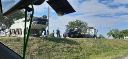Grav accident cu implicarea unui microbuz de pe ruta Chisinau-Olanesti, la Stefan Voda. 11 persoane au fost transportate la spital - GALERIE FOTO Grav accident cu implicarea unui microbuz de pe ruta Chisinau-Olanesti, la Stefan Voda. 11 persoane au fost transportate la spital - GALERIE FOTO
