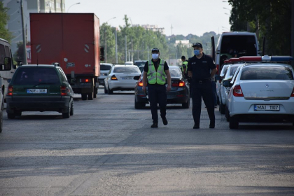 O persoana moarta si 31 traumatizate, in urma accidentelor produse in acest weekend. Sinteza politiei. Cate amenzi s-au pus