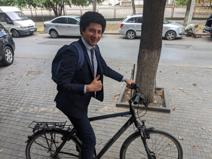 Reactia deputatului Radu Marian, dupa ce un deputat PSRM a sesizat ANI privind declaratia de avere a acestuia: "Cel mai valoros bun achizitionat in ultima perioada de mine este aceasta bicicleta"