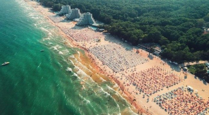 Bulgaria a inceput sa inchida hoteluri din una dintre cele mai cunoscute statiuni de pe litoral Bulgaria a inceput sa inchida hoteluri din una dintre cele mai cunoscute statiuni de pe litoral
