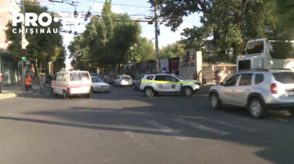 Imagini de la locul accidentului, unde o ambulanta s-a ciocnit un autobus - VIDEO Imagini de la locul accidentului, unde o ambulanta s-a ciocnit un autobus - VIDEO