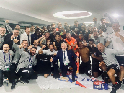 Surprizele continua in Champions League. In ciuda asteptarilor, gruparea Olympique Lyon a reusit sa castige duelul cu Manchester City, scor 3 la 1